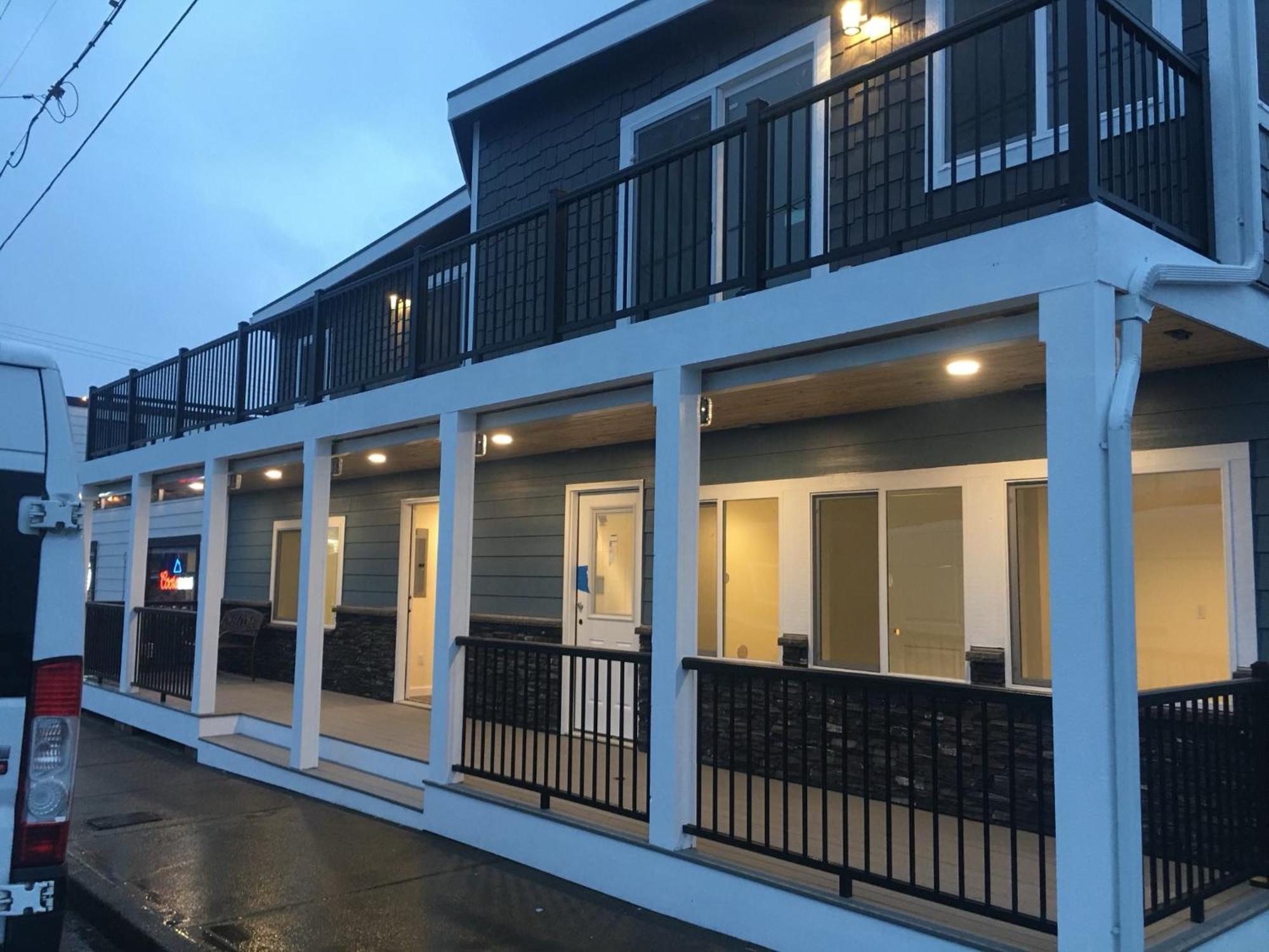 Dock Street Inn Westport Exterior photo