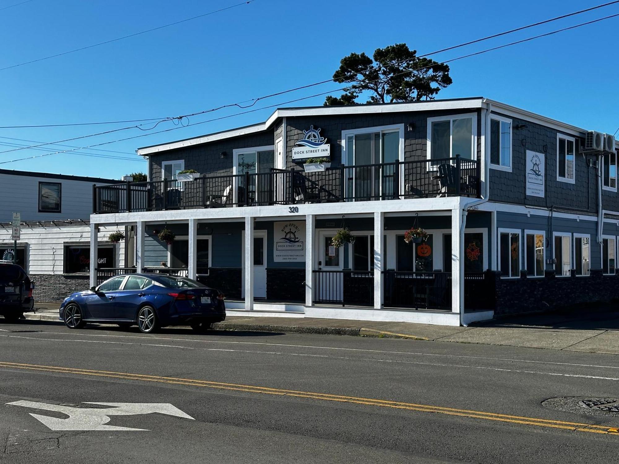 Dock Street Inn Westport Exterior photo